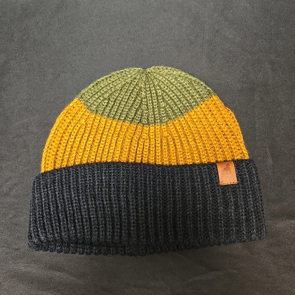 Lot Of 3 Winter Hat Knit Beanies For Men Made With 100% Acrylic Unlined - Picture 5 of 5